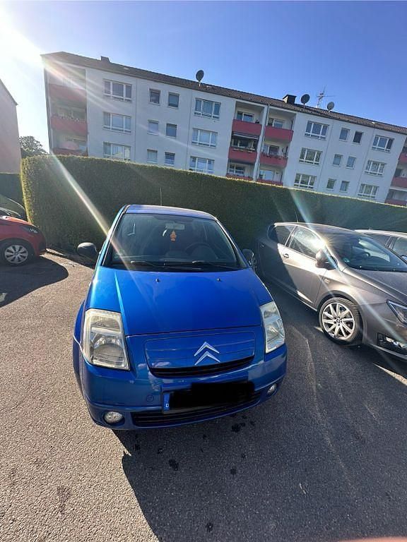 Blau Gebraucht 2004 Citroën C2 Kleinwagen | 1.200 € (Fairer Preis) - Bild 1/4