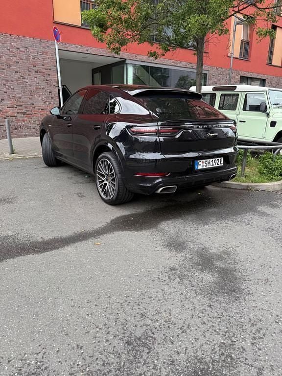 Schwarz Gebraucht 2022 Porsche Cayenne SUV | 71.900 € (Superpreis) - Bild 1/4