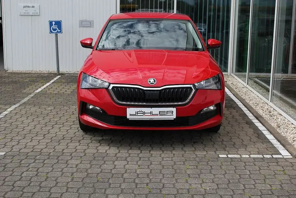 Gebraucht Skoda Scala Active 95 PS (69 kW) 2019 Rot Kleinwagen