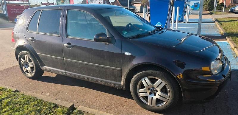 Gebraucht VW Golf IV 105 PS (77 kW) 2003 Rot Kleinwagen