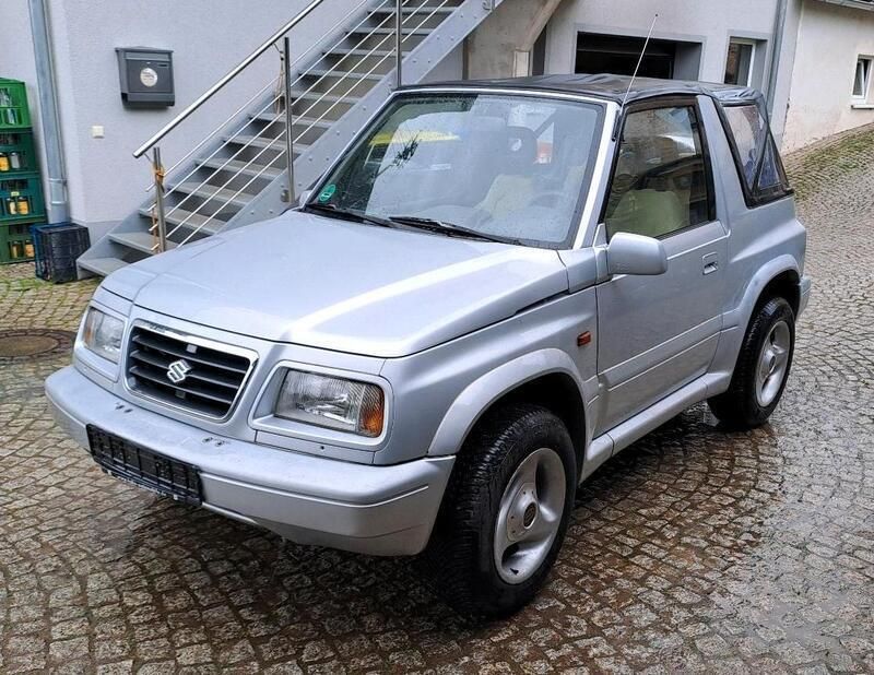 Silber Gebraucht 1999 Suzuki Vitara SUV | 4.800 € - Bild 1/4