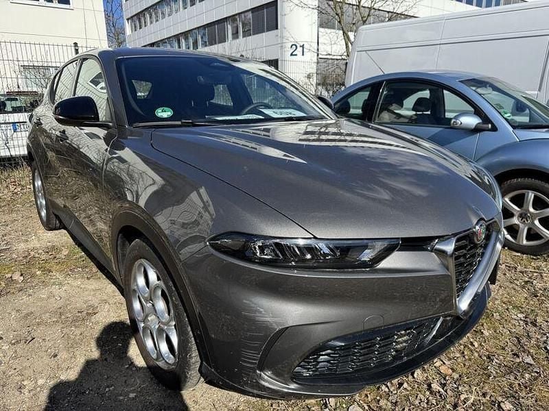 Grau Gebraucht 2022 Alfa Romeo Tonale Super SUV | 23.888 € (Guter Preis) - Bild 1/4