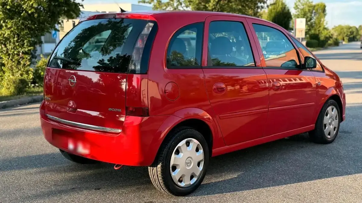 Gebraucht Opel Meriva 100 PS (73 kW) 2009 Rot Van / Kleinbus