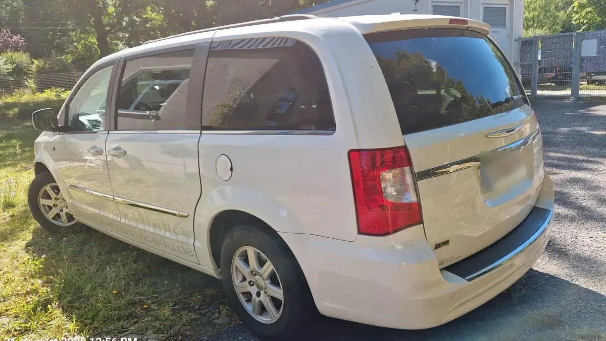 Gebraucht Chrysler Town & Country 287 PS (211 kW) 2013 Weiß Van / Kleinbus