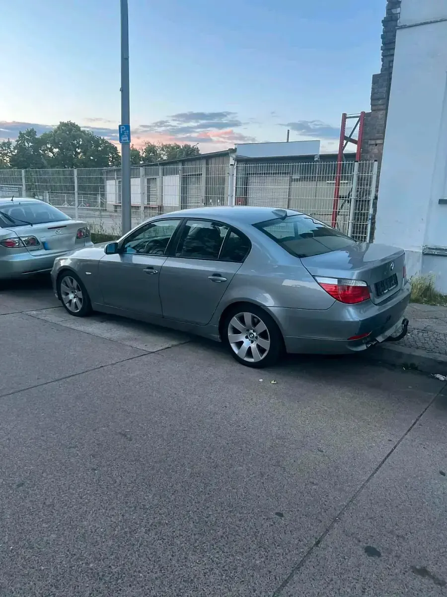 Gebraucht BMW 525 192 PS (141 kW) 2004 Blau Limousine