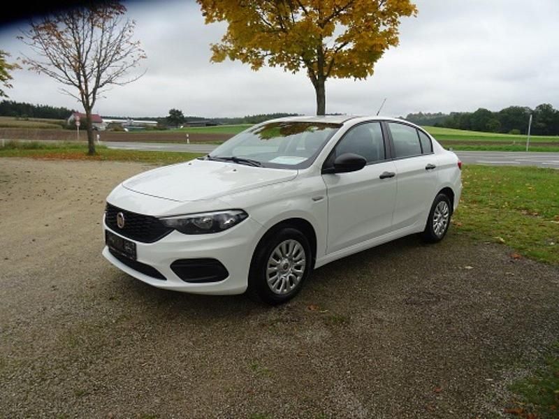 Gebraucht Fiat Tipo 95 PS (69 kW) 2020 Weiß Limousine