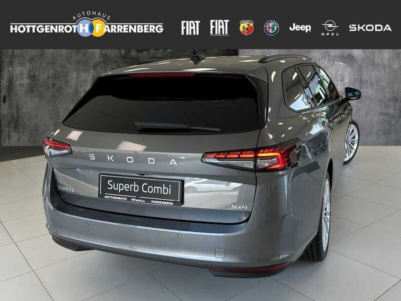 Gebraucht Skoda Superb Selection 193 PS (141 kW) 2022 Andere farbe Kombi