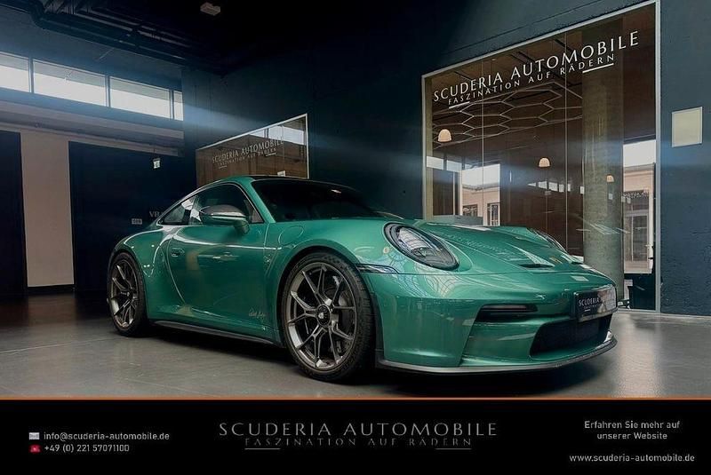 Grün Gebraucht 2022 Porsche 992 | 235.992 € - Bild 1/4