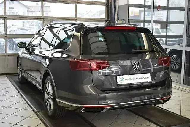 Gebraucht VW Passat GTE 218 PS (160 kW) 2022 Grau Kombi