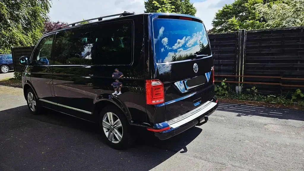 Gebraucht VW Multivan Comfortline 204 PS (150 kW) 2016 Schwarz Van / Kleinbus