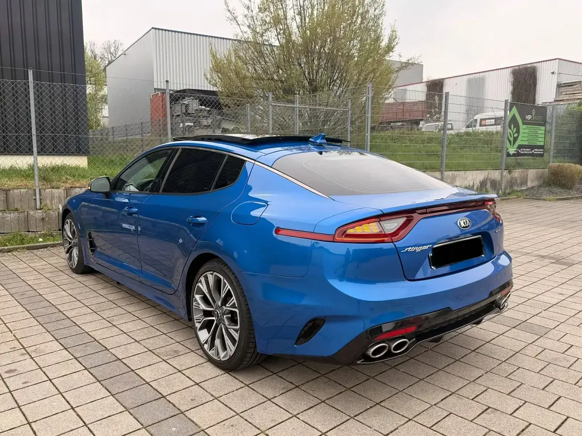 Gebraucht Kia Stinger GT-Line 245 PS (180 kW) 2020 Blau Kleinwagen