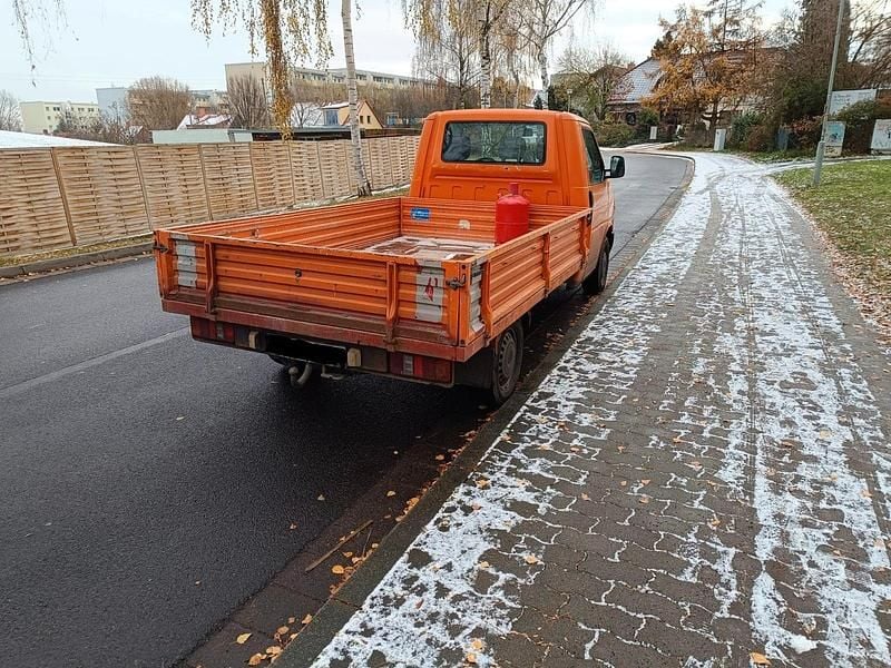 Gebraucht VW T4 88 PS (64 kW) 2002 Orange Van