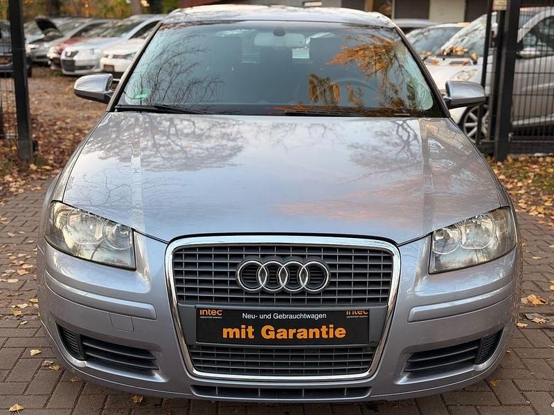 Grau Gebraucht 2005 Audi A3 Ambiente Limousine | 4.999 € (Fairer Preis) - Bild 1/4