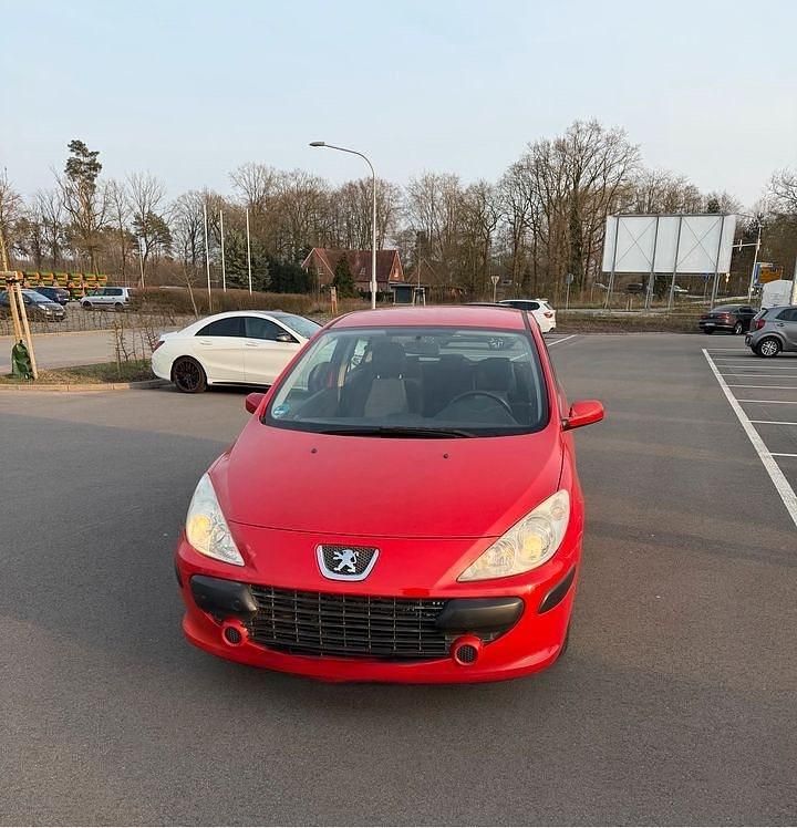 Gebraucht Peugeot 307 109 PS (80 kW) 2006 Rot Kleinwagen