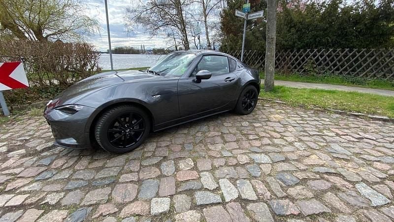 Gebraucht Mazda MX5 Exclusive-Line 160 PS (117 kW) 2017 Grau Cabrio