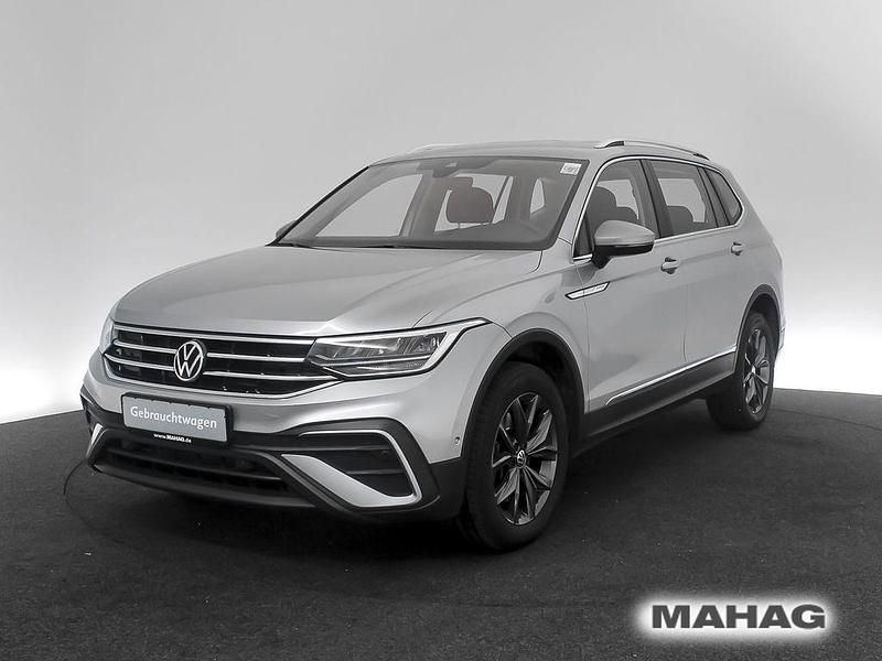 Gebraucht VW Tiguan Allspace Life 200 PS (147 kW) 2022 Pyrit silber metallic SUV