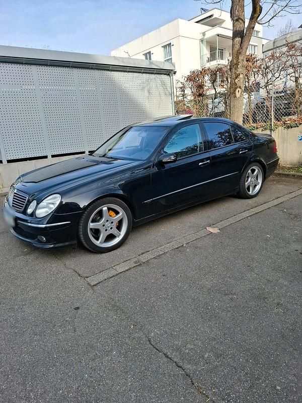 Gebraucht Mercedes E320 Avantgarde 224 PS (164 kW) 2002 Schwarz Limousine