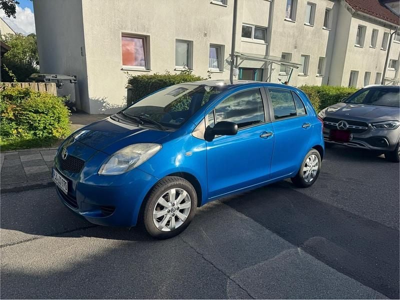 Blau Gebraucht 2008 Toyota Yaris Kleinwagen | 3.600 € (Fairer Preis) - Bild 1/4