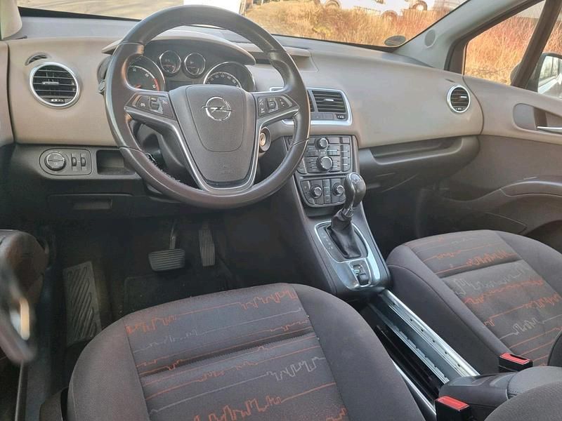 Gebraucht Opel Meriva 100 PS (73 kW) 2011 Braun Van / Kleinbus