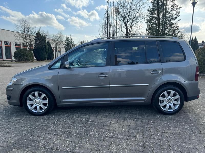 Gebraucht VW Touran 150 PS (110 kW) 2009 Grau Van / Kleinbus