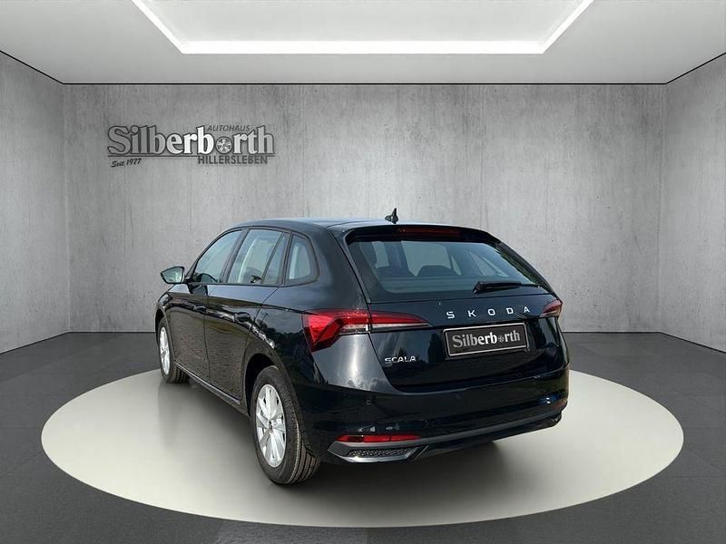 Gebraucht Skoda Scala Selection 116 PS (85 kW) 2024 Schwarz Kleinwagen
