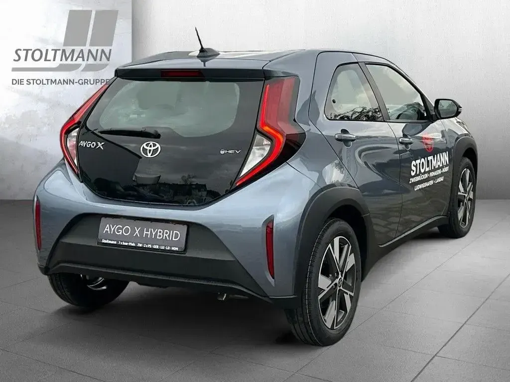 Gebraucht Toyota Aygo X Active 116 PS (85 kW) 2026 Grau SUV