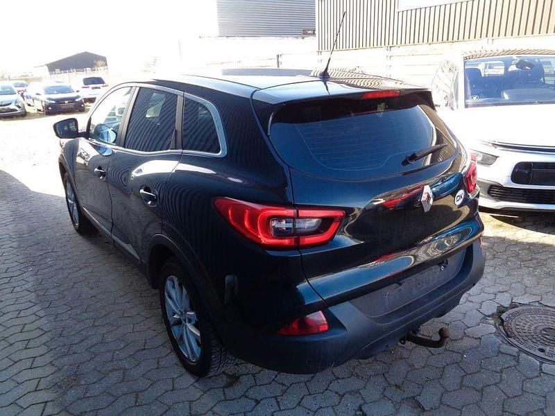 Gebraucht Renault Kadjar 131 PS (96 kW) 2015 Schwarz SUV