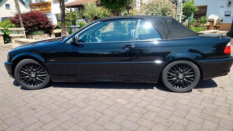 Gebraucht BMW 320 Performance 170 PS (125 kW) 2001 Schwarz Cabrio