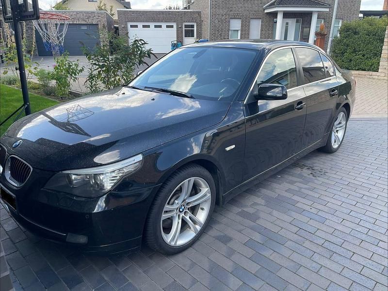 Schwarz Gebraucht 2008 BMW 530 Limousine | 5.500 € (Superpreis) - Bild 1/4