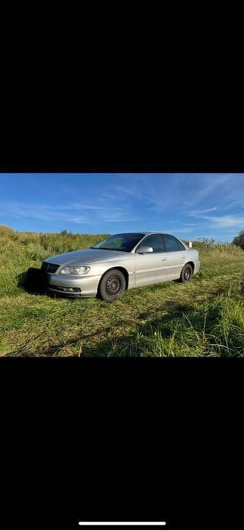 Silber Gebraucht 2002 Opel Omega Limousine | 1.000 € - Bild 1/4