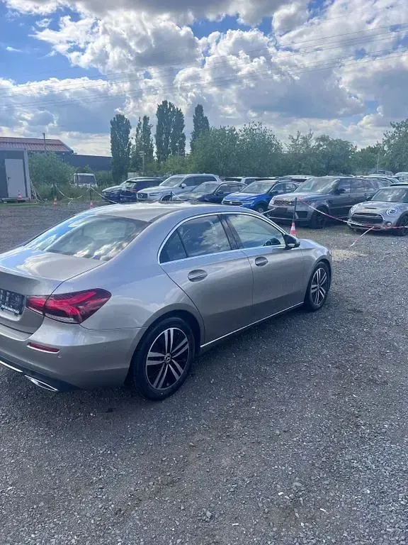 Gebraucht Mercedes A200 150 PS (110 kW) 2020 Silber Limousine