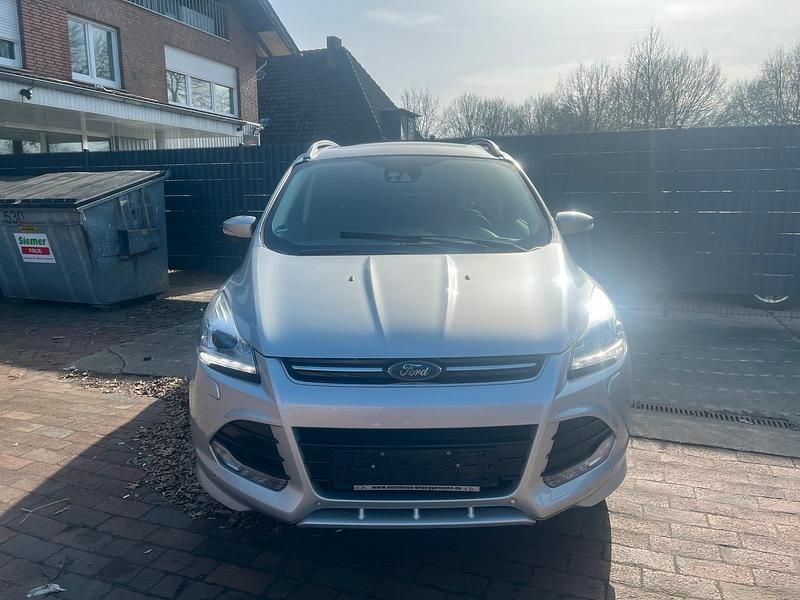 Gebraucht Ford Kuga Individual 180 PS (132 kW) 2016 Silber SUV