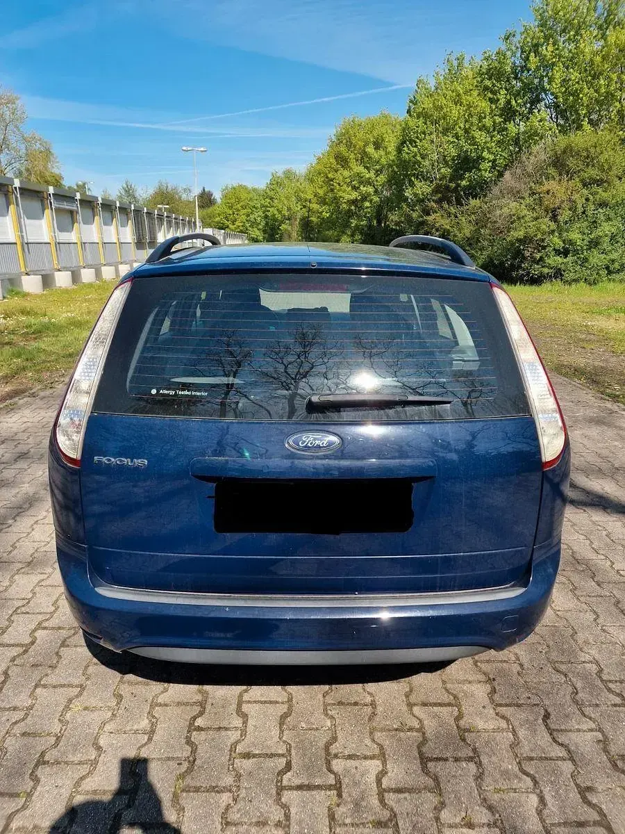 Gebraucht Ford Focus Style 101 PS (74 kW) 2009 Blau Kombi