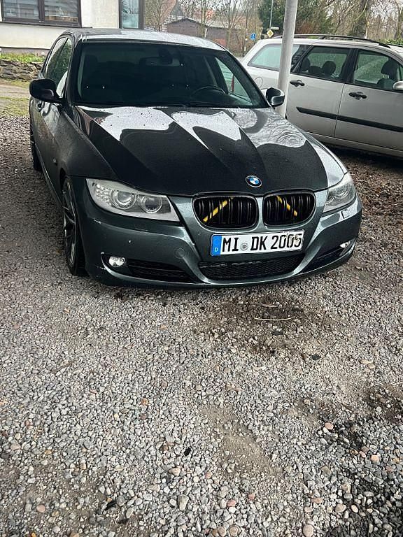 Second-hand BMW 325 Performance 218 CP (160 kW) 2009 Berlinǎ