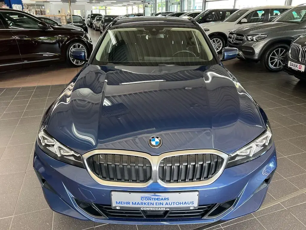 Gebraucht BMW 318 Sport Line 150 PS (110 kW) 2022 Phytonicblau Kombi