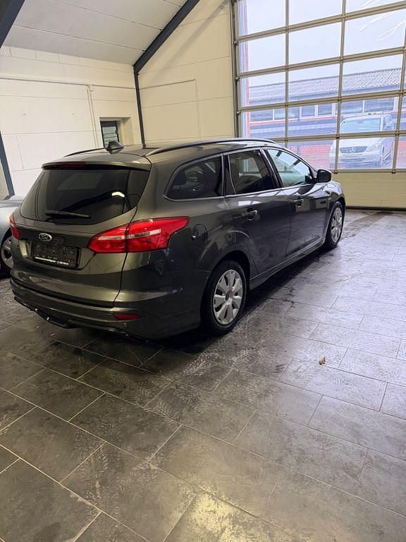Second-hand Ford Focus ST-Line 140 CP (102 kW) 2017 Berlinǎ
