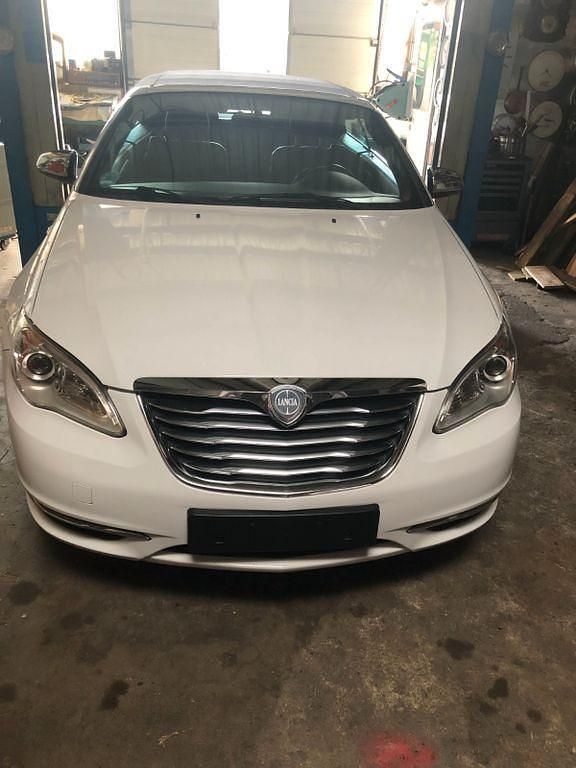 Weiß Gebraucht 2012 Lancia Flavia Cabrio | 8.900 € - Bild 1/4