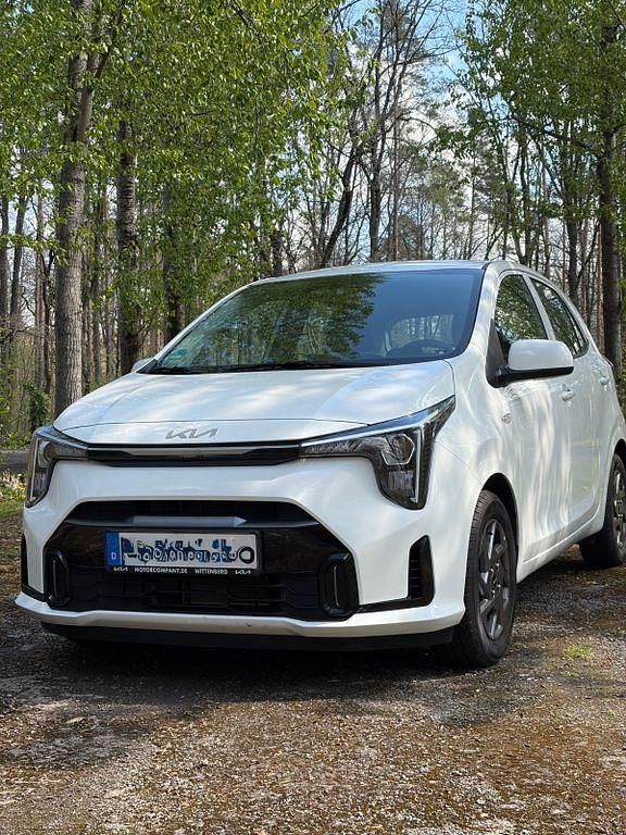 Second-hand Kia Picanto Vision 63 CP (46 kW) 2025 Alb Hatchback