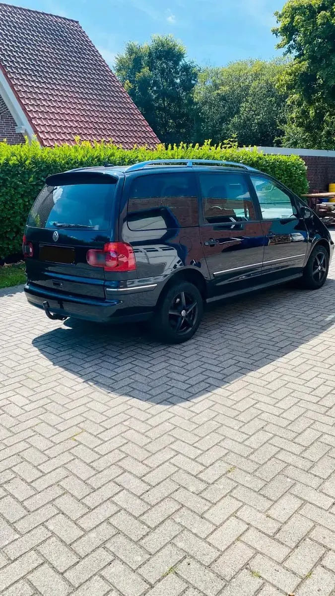 Gebraucht VW Sharan 140 PS (102 kW) 2008 Schwarz Van / Kleinbus