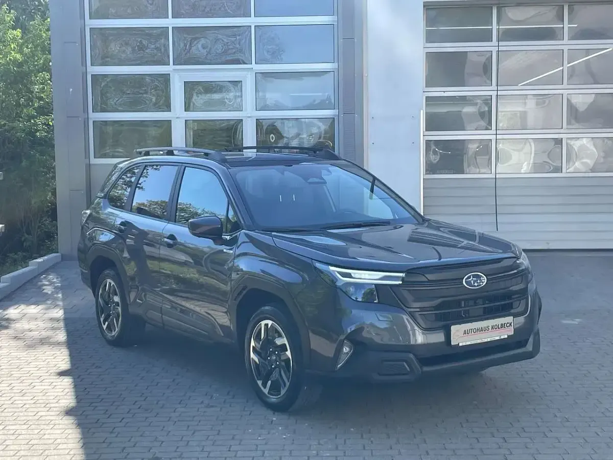 Gebraucht Subaru Forester Active 136 PS (100 kW) 2025 Magnetide grey SUV