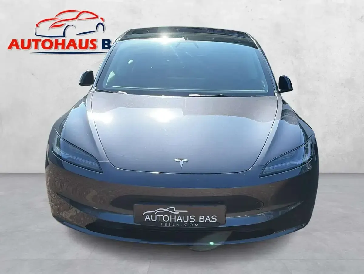 Gebraucht Tesla Model 3 Standard Range 208 kW (283 PS) 2024 Grau Limousine