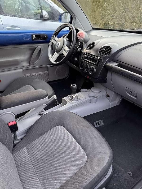 Używany VW Beetle 150 KM (110 kW) 1999 Niebieski Hatchback
