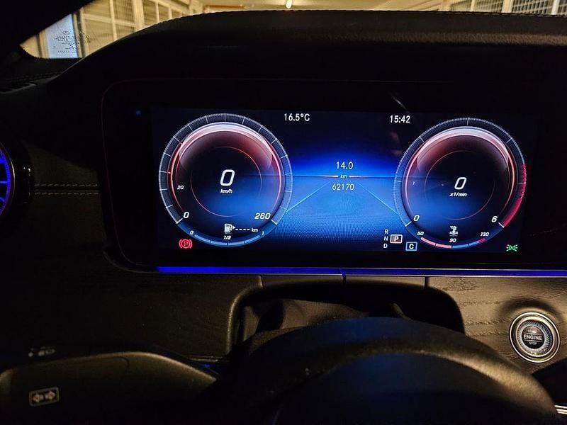 Gebraucht Mercedes E400 330 PS (242 kW) 2021 Schwarz Cabrio