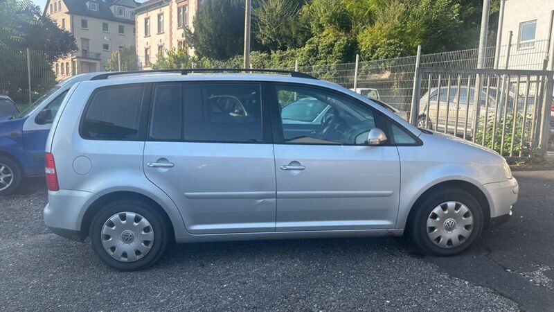Gebraucht VW Touran 101 PS (74 kW) 2004 Silber Van / Kleinbus