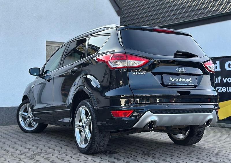 Gebraucht Ford Kuga Individual 163 PS (119 kW) 2014 Schwarz SUV