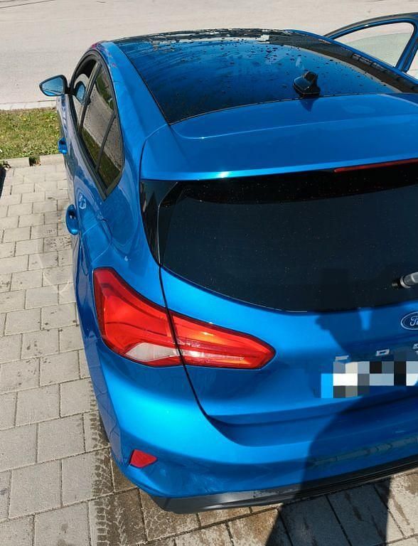Gebraucht Ford Focus ST-Line 125 PS (91 kW) 2018 Blau Limousine