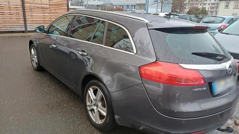 Gebraucht Opel Insignia 160 PS (117 kW) 2010 Grau Kombi