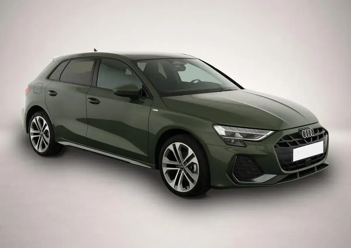 Neu Audi A3 S-Line 150 PS (110 kW) 2026 Manufacturer Limousine