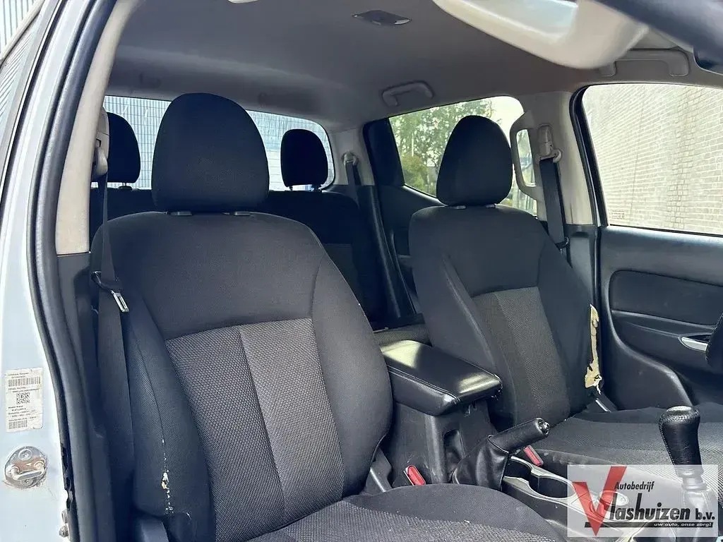Gebraucht Mitsubishi L200 Invite 154 PS (113 kW) 2021 Pickup