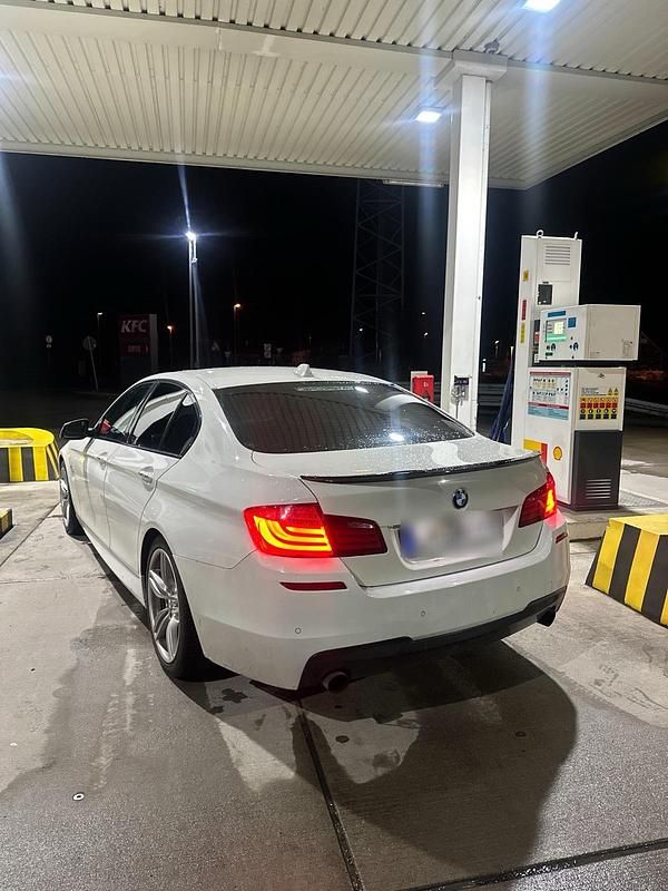 Gebraucht BMW 535 M Sport 306 PS (225 kW) 2012 Weiß Limousine